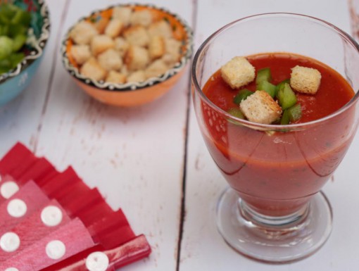 Gazpacho; een koude tomatensoep uit Seville. Snel klaar!