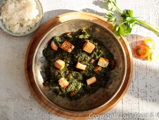 Spinazie paneer curry oftewel Saag Paneer uit de Indiase keuken