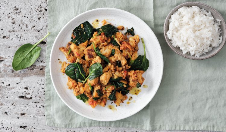 Bloemkool curry met pastinaak uit het kookboek Easy Dinners