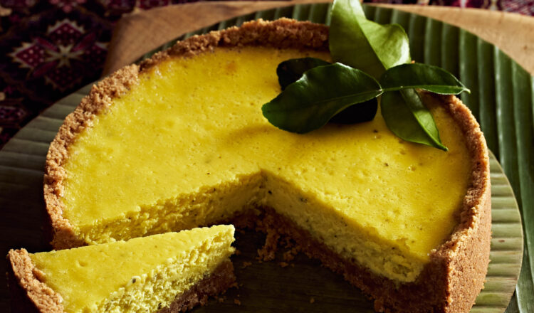 Monchou taart oftewel Cheesecake met limoenblad uit het kookboek Man