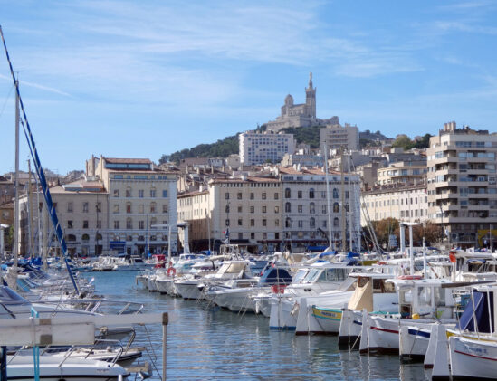 Bouillabaisse is 'geboren' in de oude haven of Vieux-Port van Marseille. 
