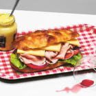 Broodje Parijs met Comté uit het kookboek Sandwiches van Daniel Lindeberg